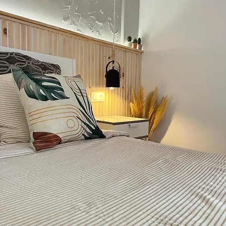 Confortavel Com Varanda Pansiyon Amadora